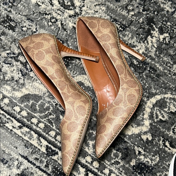 Coach Waverly Pumps Tan Patterned Heels - Picture 6 of 6